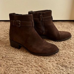Brown suede ankle boots!